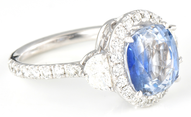 18K White Gold Diamond and Sapphire Ring