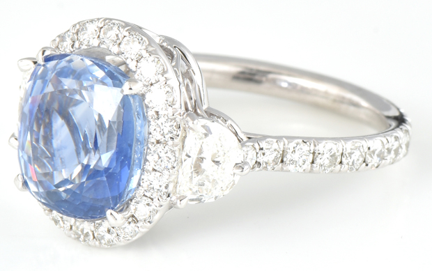 18K White Gold Diamond and Sapphire Ring