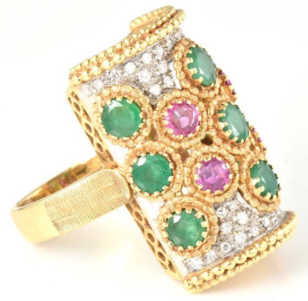 18K Yellow Gold Gemstone Ring