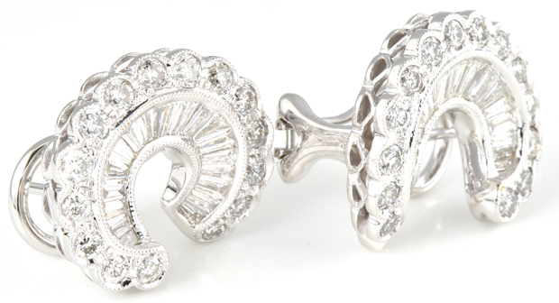 18K White Gold Diamond Earrings