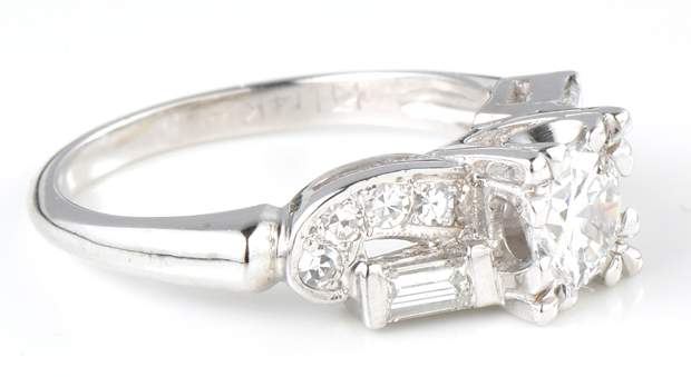 14K White Gold Diamond Ring