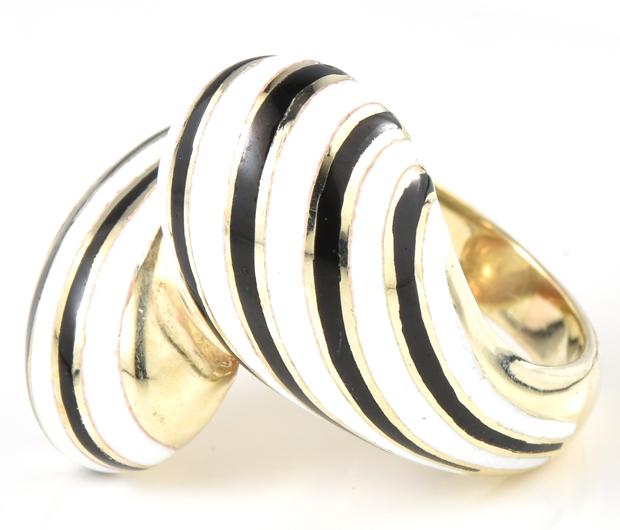 14K Yellow Gold Enamel Ring