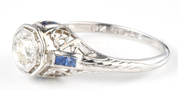 18K White Gold Diamond Ring