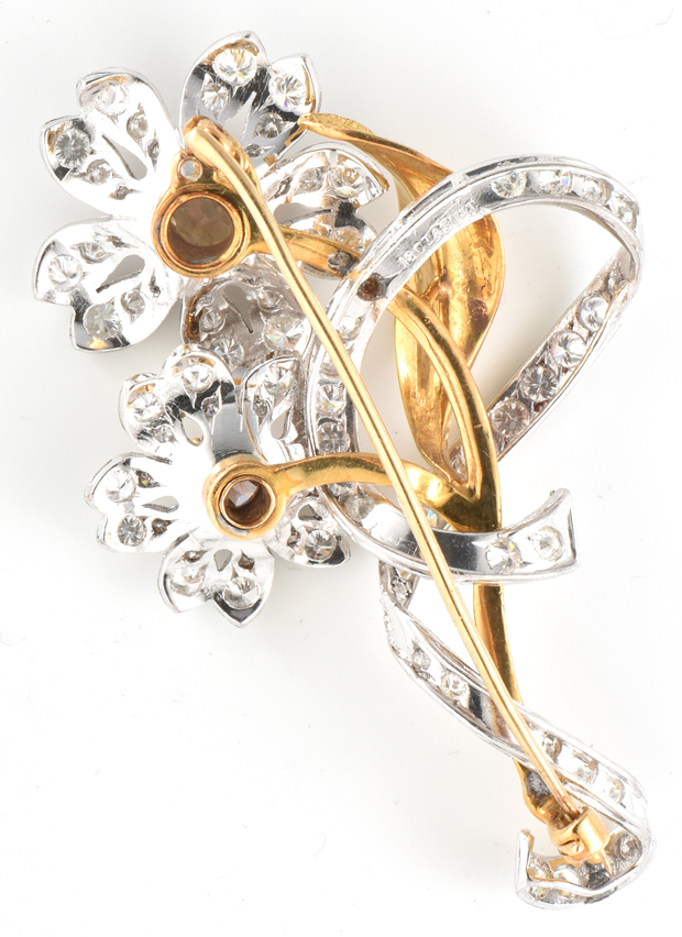 18K and Platinum Diamond Pin