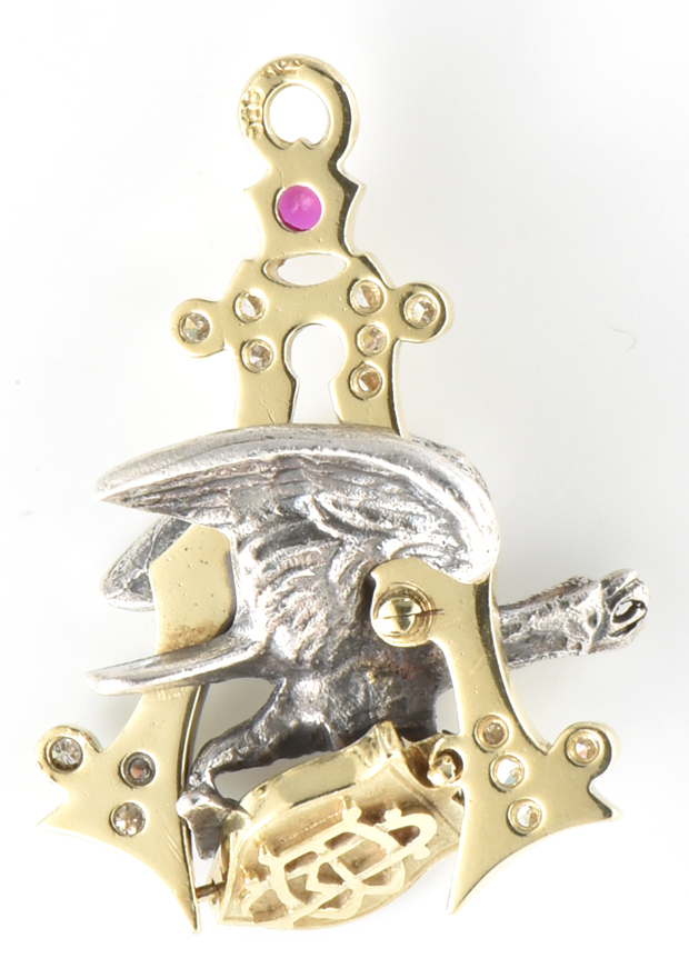 14K Yellow Gold Anheuser Busch Pendant 