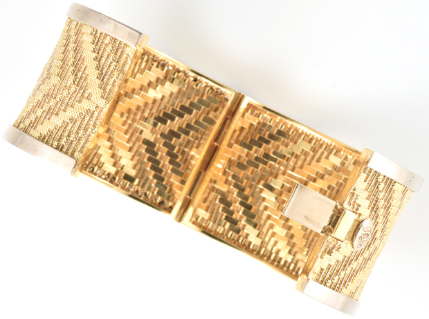 18K Yellow Gold Bangle 