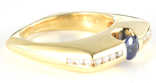 18K Yellow Gold Sapphire Ring