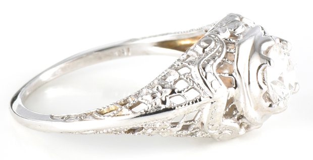 18K White Gold Diamond Ring
