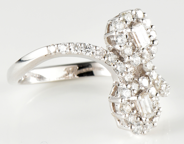 14K White Gold Diamond Ring 