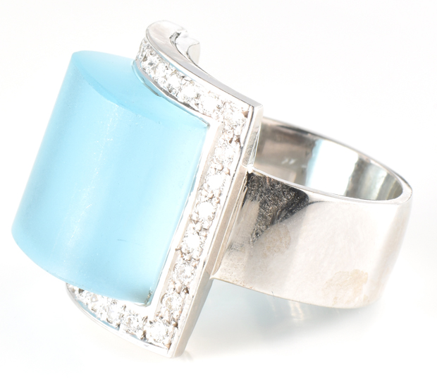 18K White Gold Fashion Ring