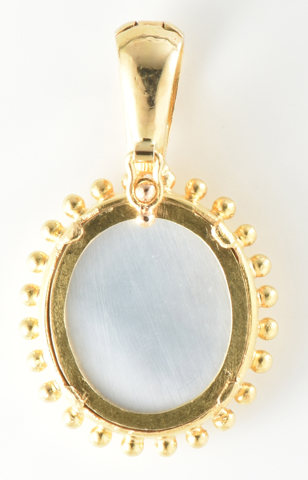 18K Yellow Gold Elizabeth Locke Pendant