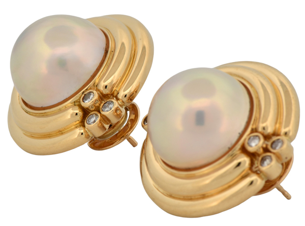 18K Yellow Gold Pearl Earrings