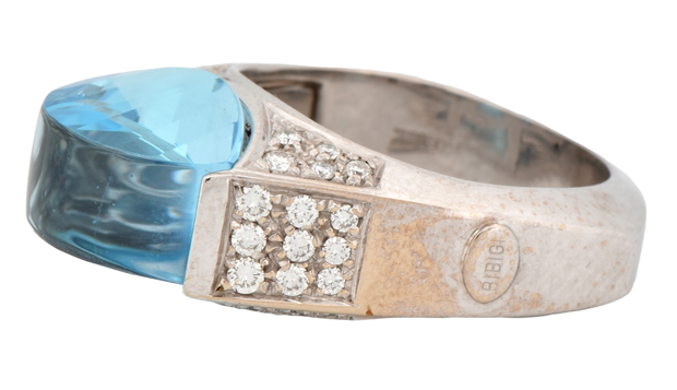 18K White Gold Cocktail Ring