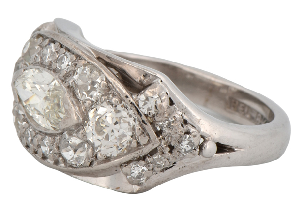 18K White Gold Diamond Ring 