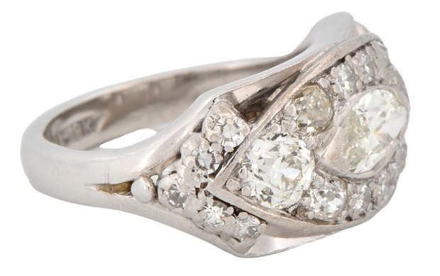 18K White Gold Diamond Ring 