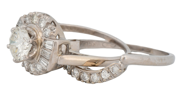 14K White Gold Diamond Ring