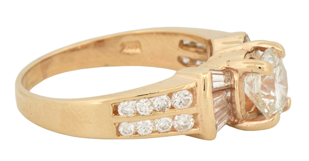 14K Yellow Gold Diamond Ring 