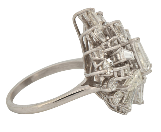 14K White Gold Diamond Cluster Ring