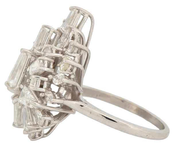 14K White Gold Diamond Cluster Ring