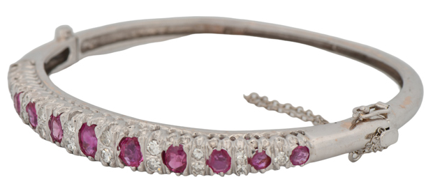 14K White Gold Bangle