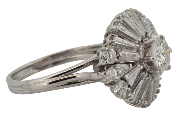 18K White Gold Diamond Ring 