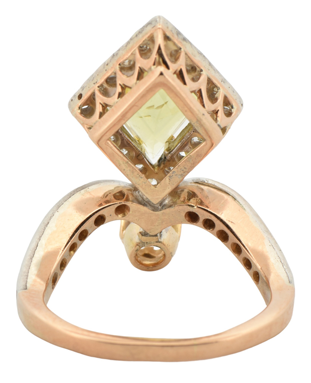 18K Yellow Gold Yellow Sapphire Ring