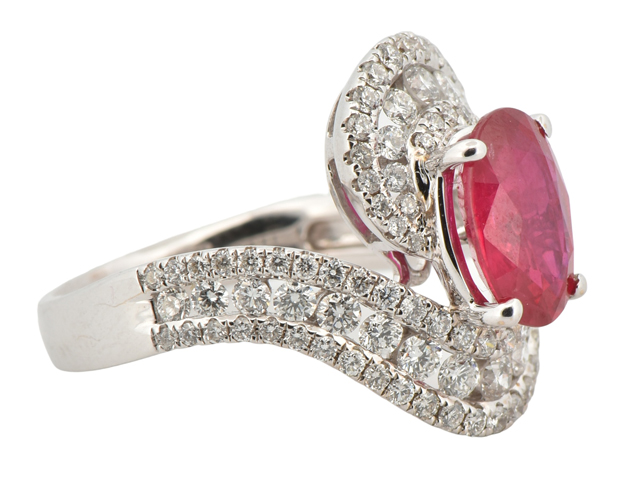 18K White Gold Ring with a 2.47 Carat Ruby, SGL #230722M-SJ