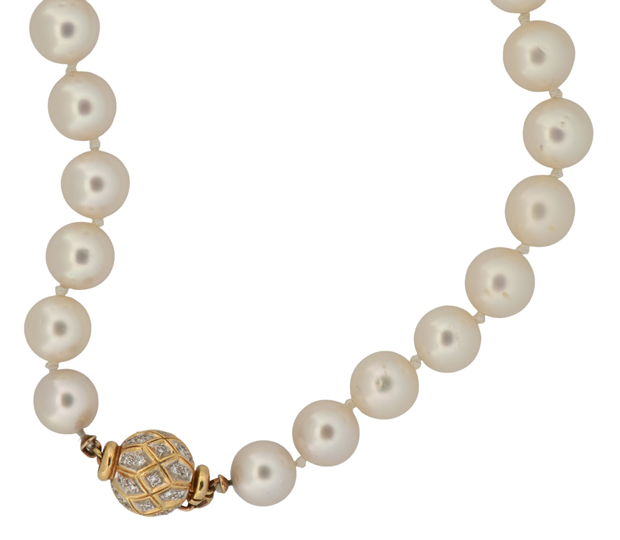 18K Yellow Gold Pearl Strand