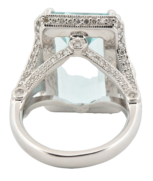 14K White Gold Aquamarine Ring 