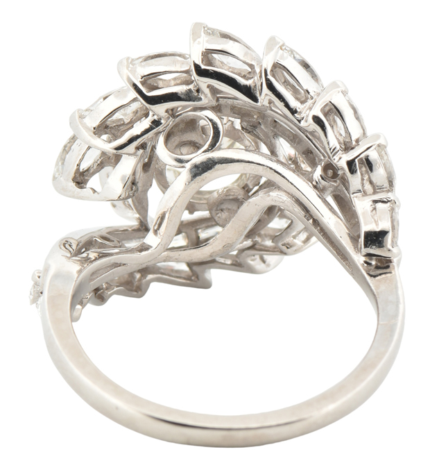 Platinum Diamond Ring with a 1.07 Carat Round Brilliant, GIA #2221859322