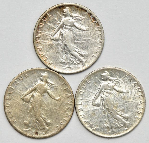 Multiple - Hundreds of World coins, as described