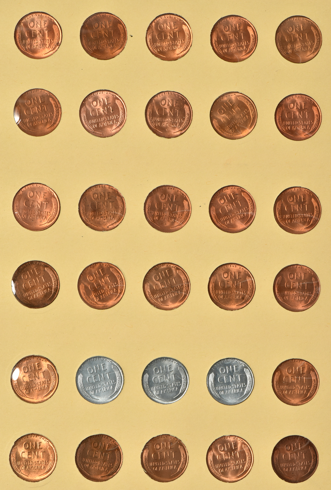 Collection of Lincolon cents is two Library of Coins albums