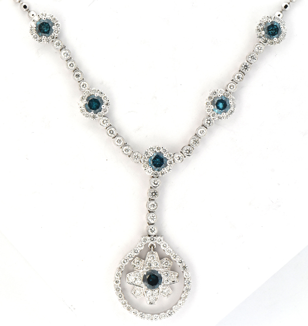 18K White Gold Diamond Necklace