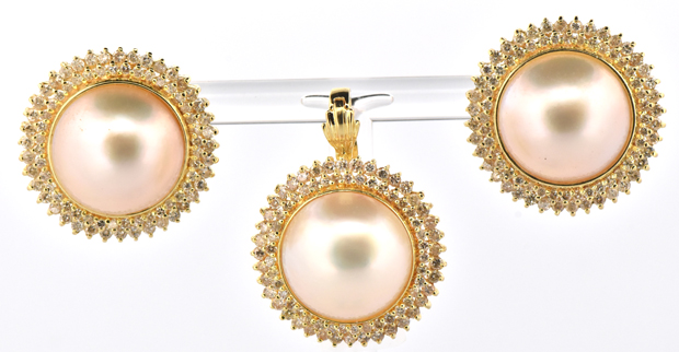 14K Yellow Gold Mabe Pearl Set 