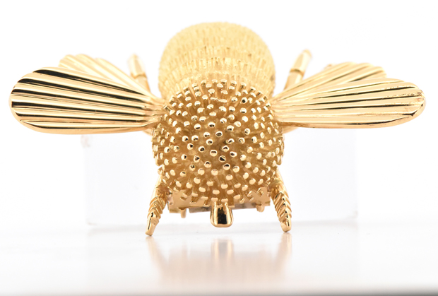 18K Yellow Gold Turi Bee Pin
