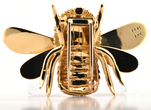 18K Yellow Gold Turi Bee Pin