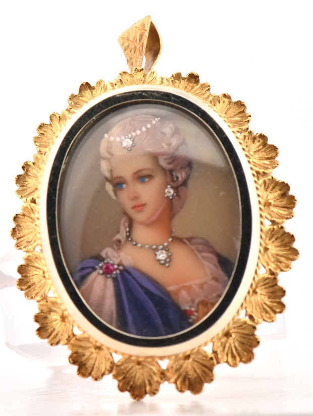 18K Yellow Gold Vintage Pin