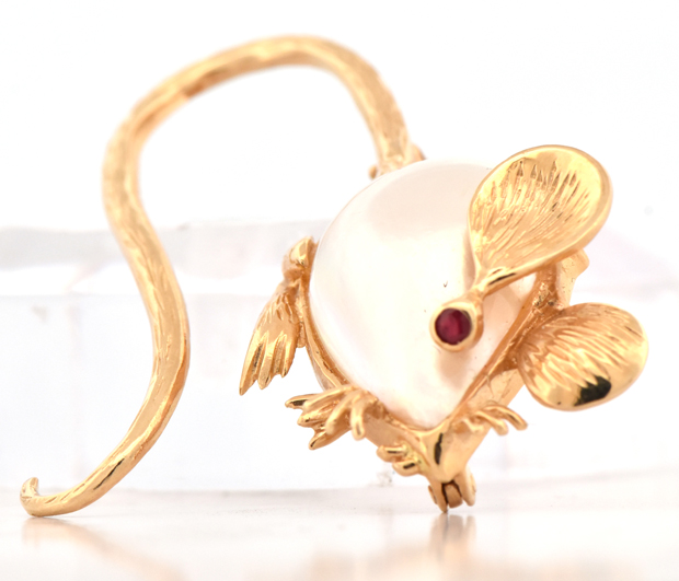 14K Yellow Gold Mouse Pin