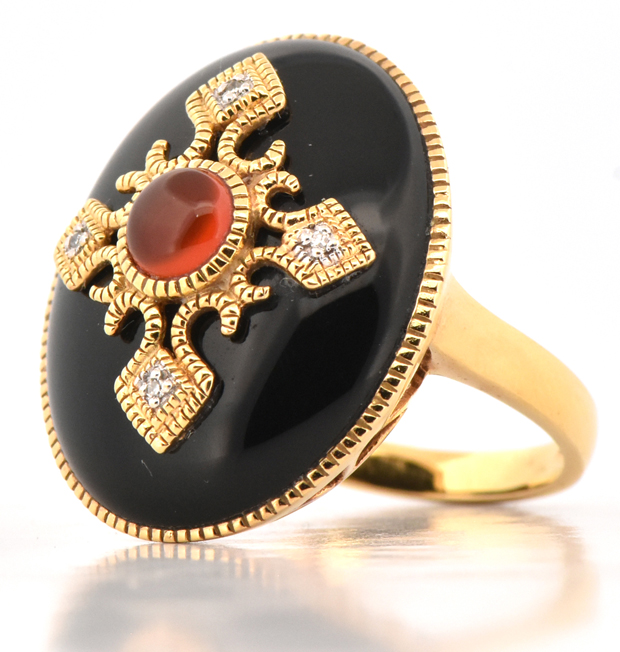 18K Yellow Gold Onyx Ring
