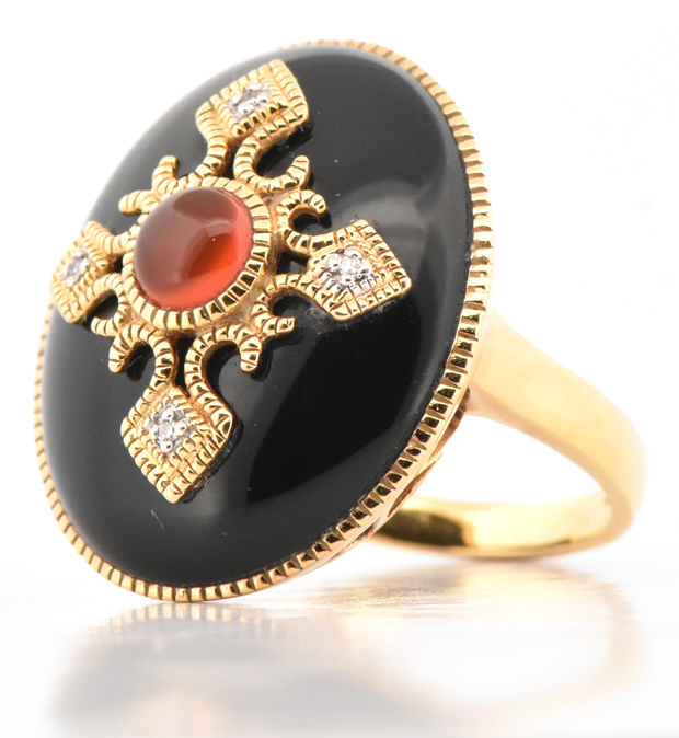 18K Yellow Gold Onyx Ring