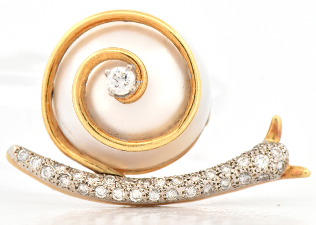 18K Yellow Gold Diamond and Mabe Pearl Snail Pin