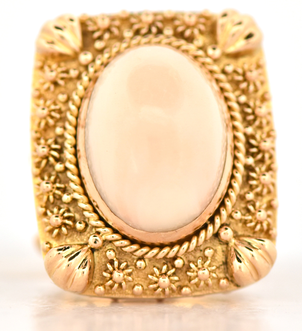 18K Yellow Gold Coral Ring