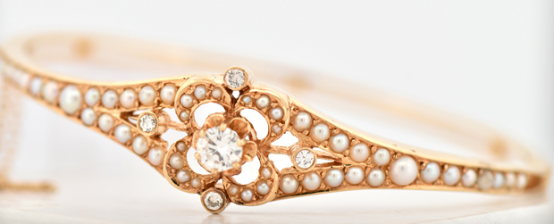 14K Yellow Gold Pearl and Diamond Bracelet 