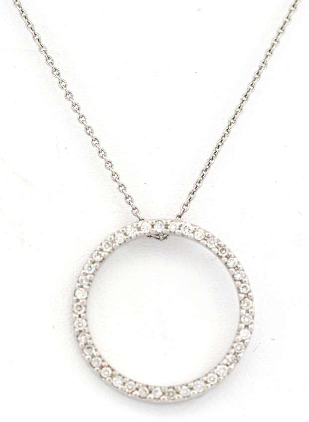 18K White Gold Roberto Coin Necklace