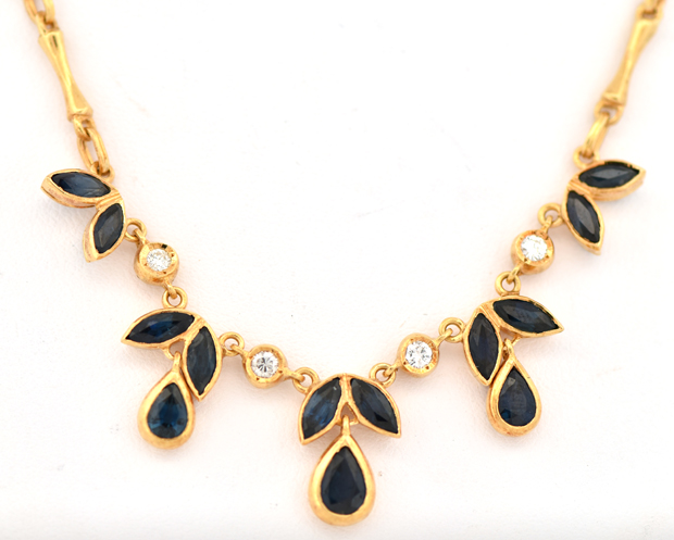 18K Yellow Gold Sapphire Necklace
