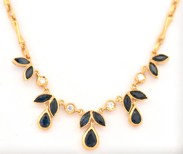 18K Yellow Gold Sapphire Necklace