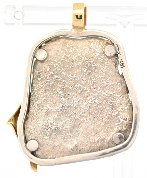 Santa Margarita 8 Reale Pendant 