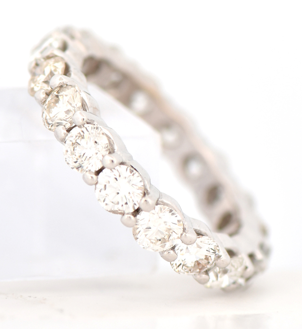 18K White Gold Diamond Eternity Band