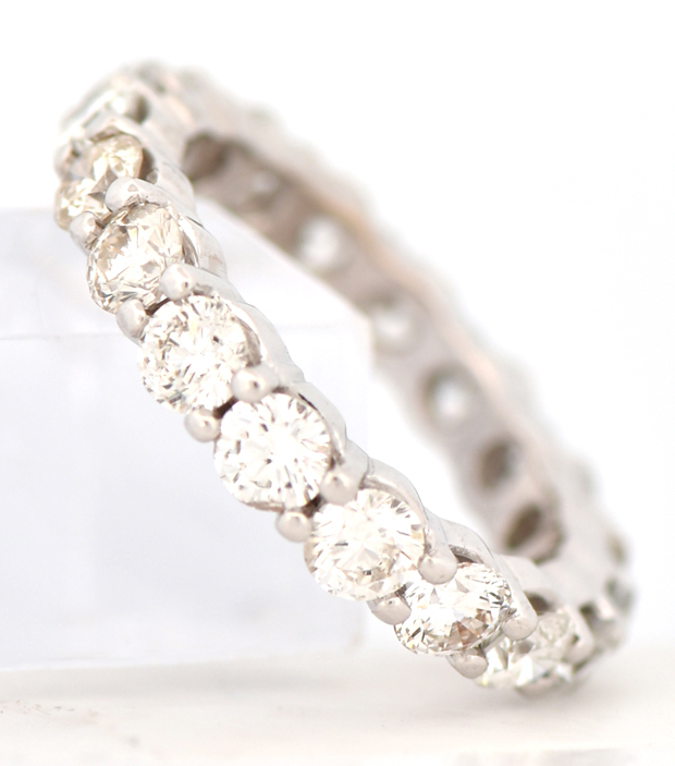 18K White Gold Diamond Eternity Band