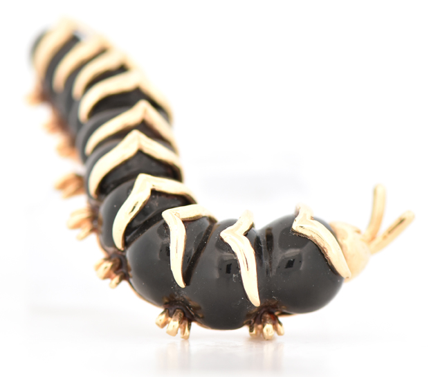 18K Yellow Gold Winc Caterpillar Pin
